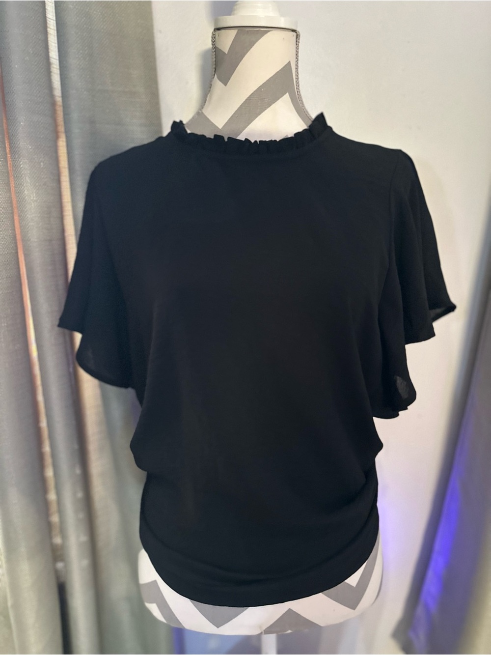 Size M Black Office Siren Flutter Sleeve Ruffle Neck Blouse Feminine Dressy Top
